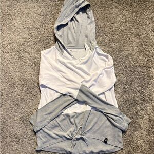 Under Armour White Long Sleeve Tie Front Hoodie